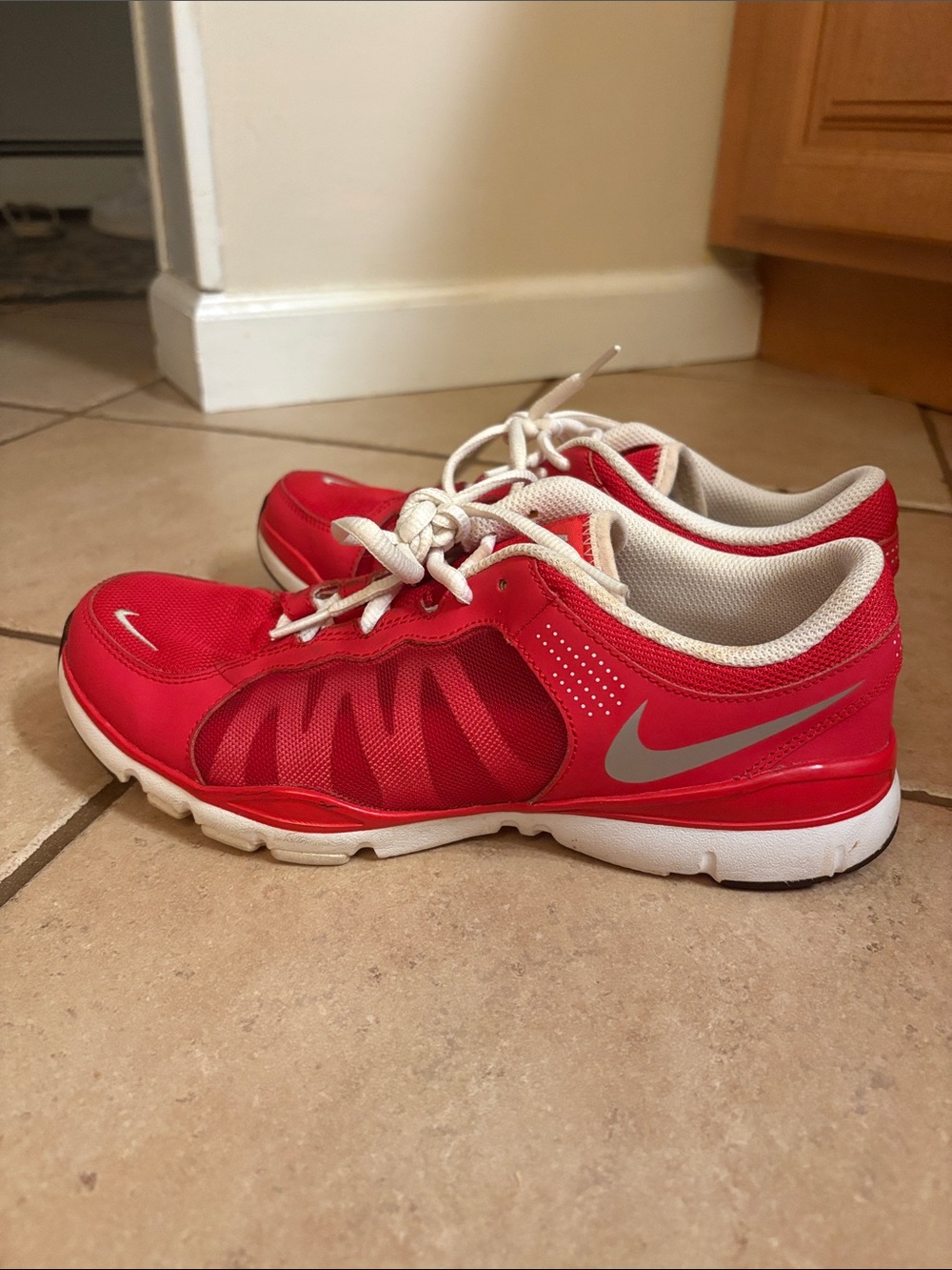Nike Womens size 8.5 Athletic Sneakers